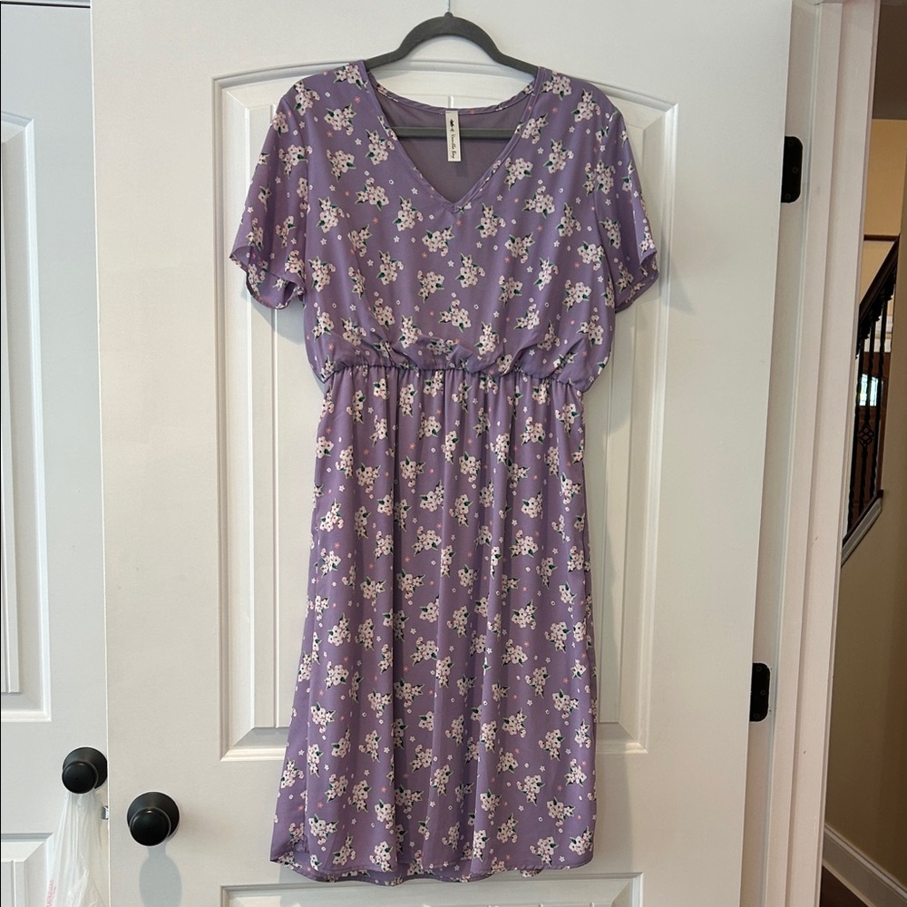 Purple Floral V-Neck Dress - Picture 2 of 8